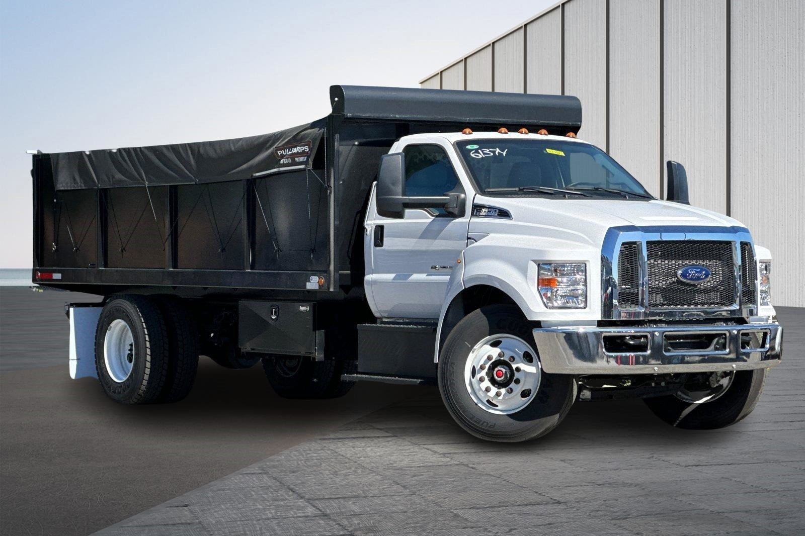 2023 Ford F-650SD Base